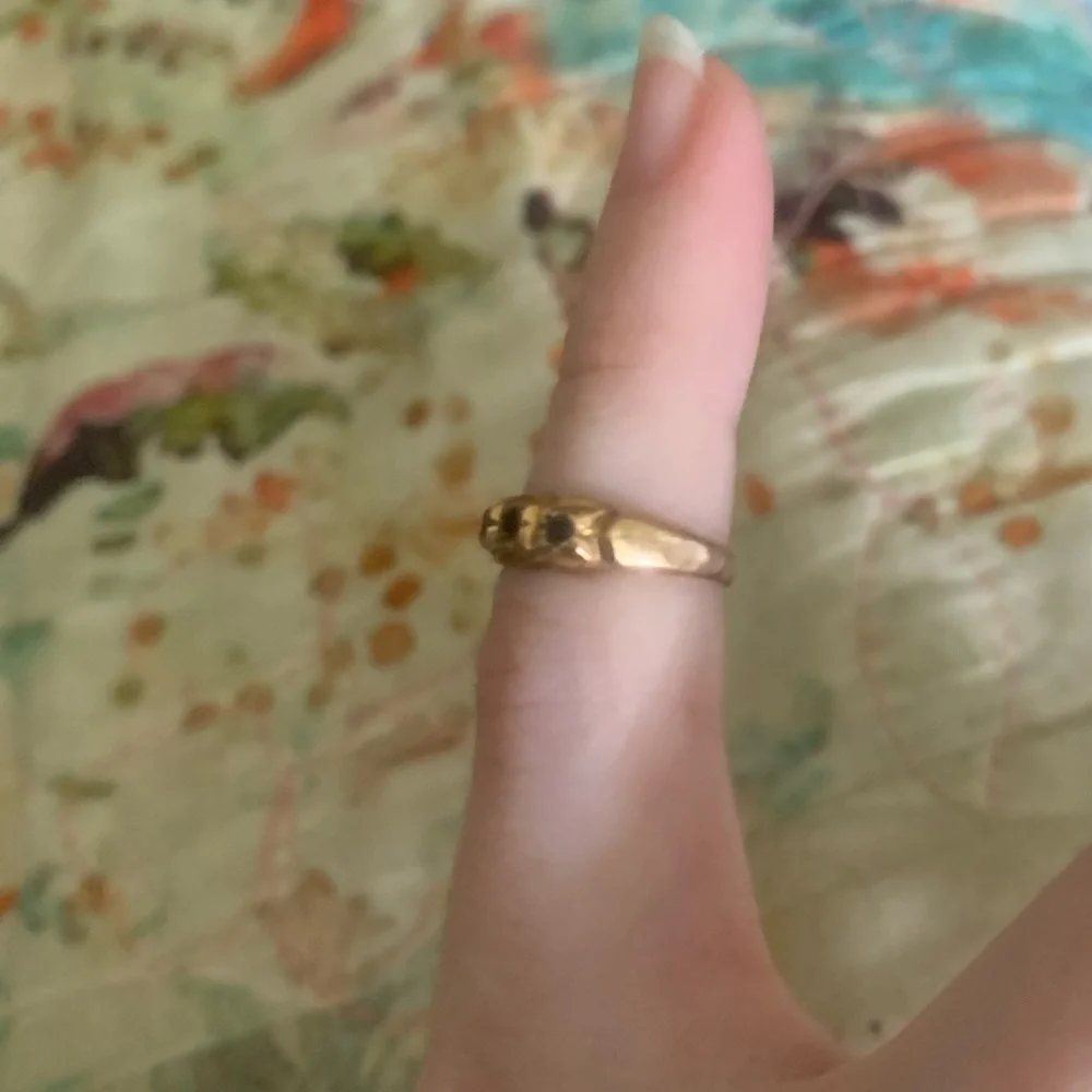 RARE 10K Gold Antique 1800’s Ostby & Barton Co. pinky/infant ring garnet or ruby - Picture 8 of 8